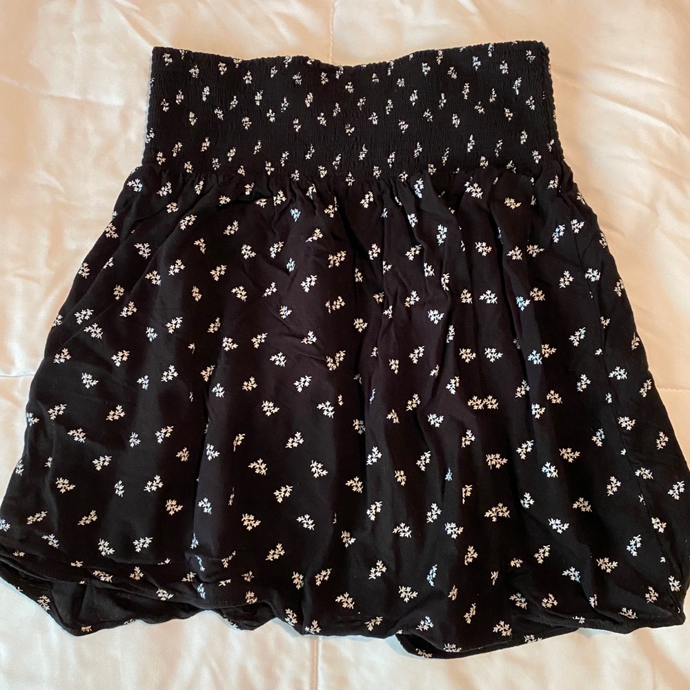 black and white floral mini skirt